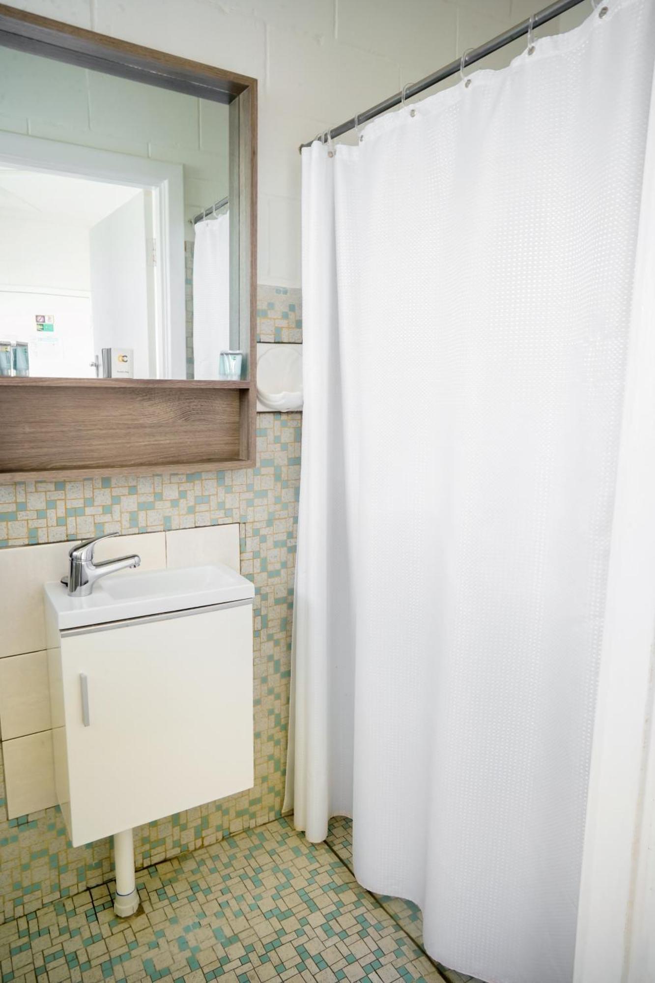 Meningie Waterfront Motel Екстер'єр фото