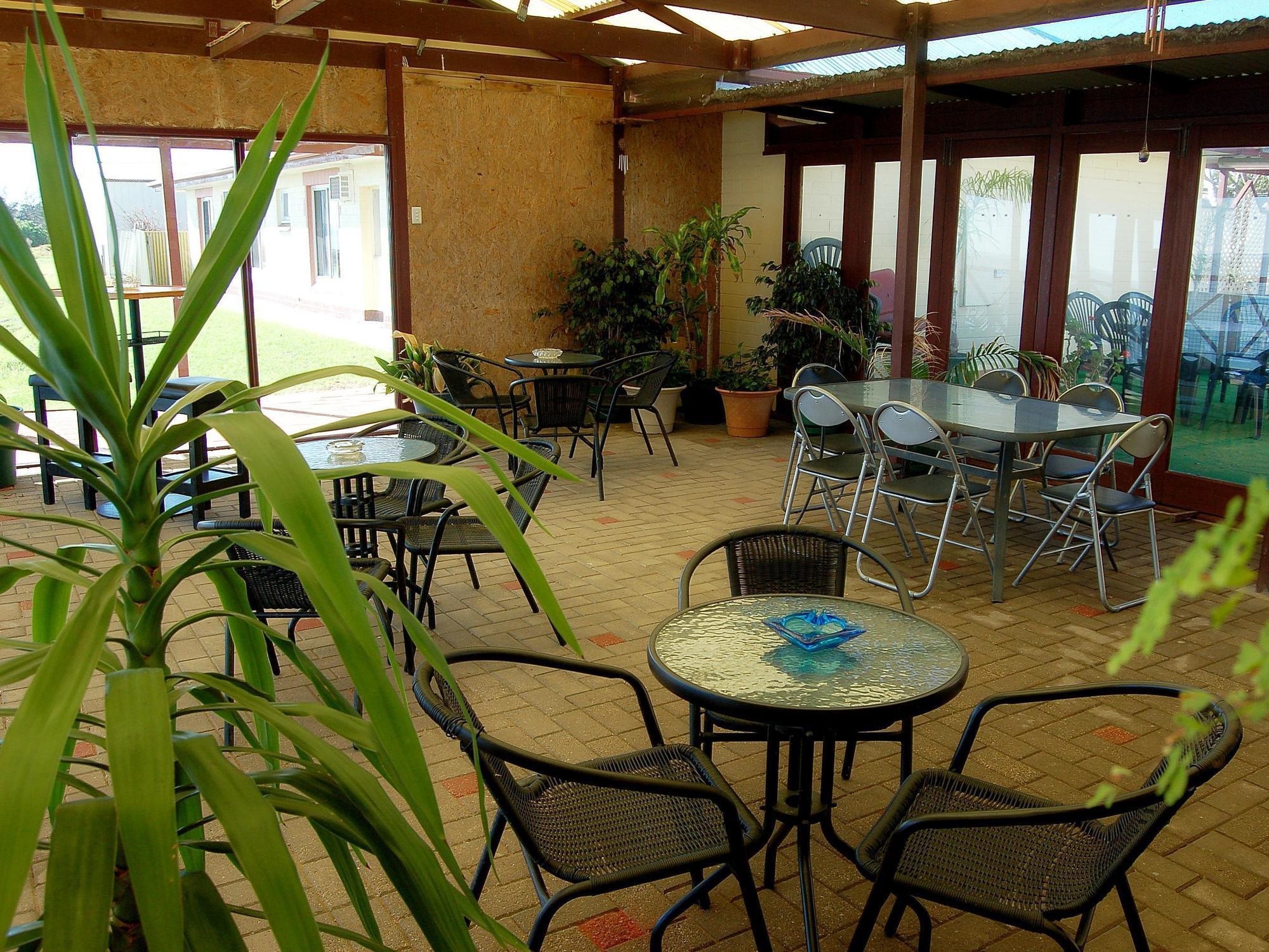 Meningie Waterfront Motel Екстер'єр фото
