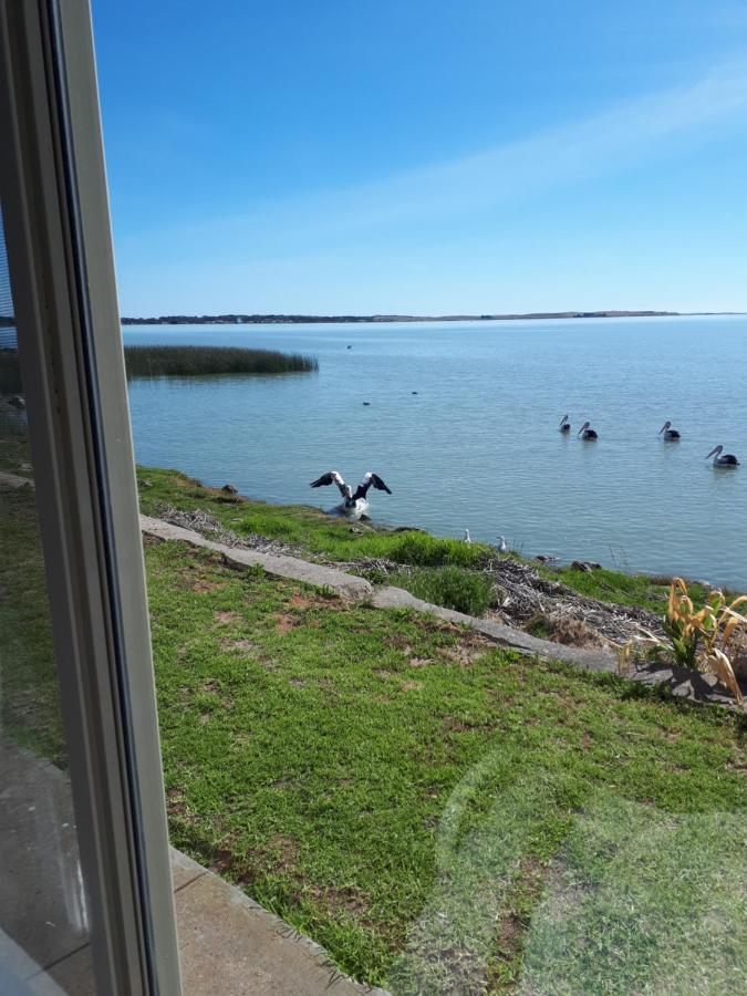 Meningie Waterfront Motel Екстер'єр фото