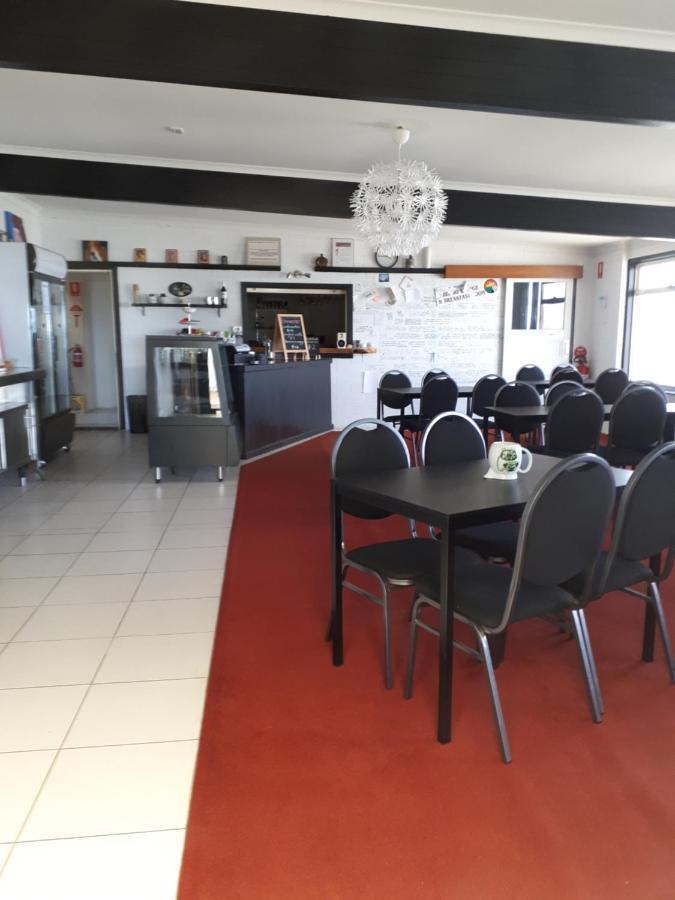 Meningie Waterfront Motel Екстер'єр фото